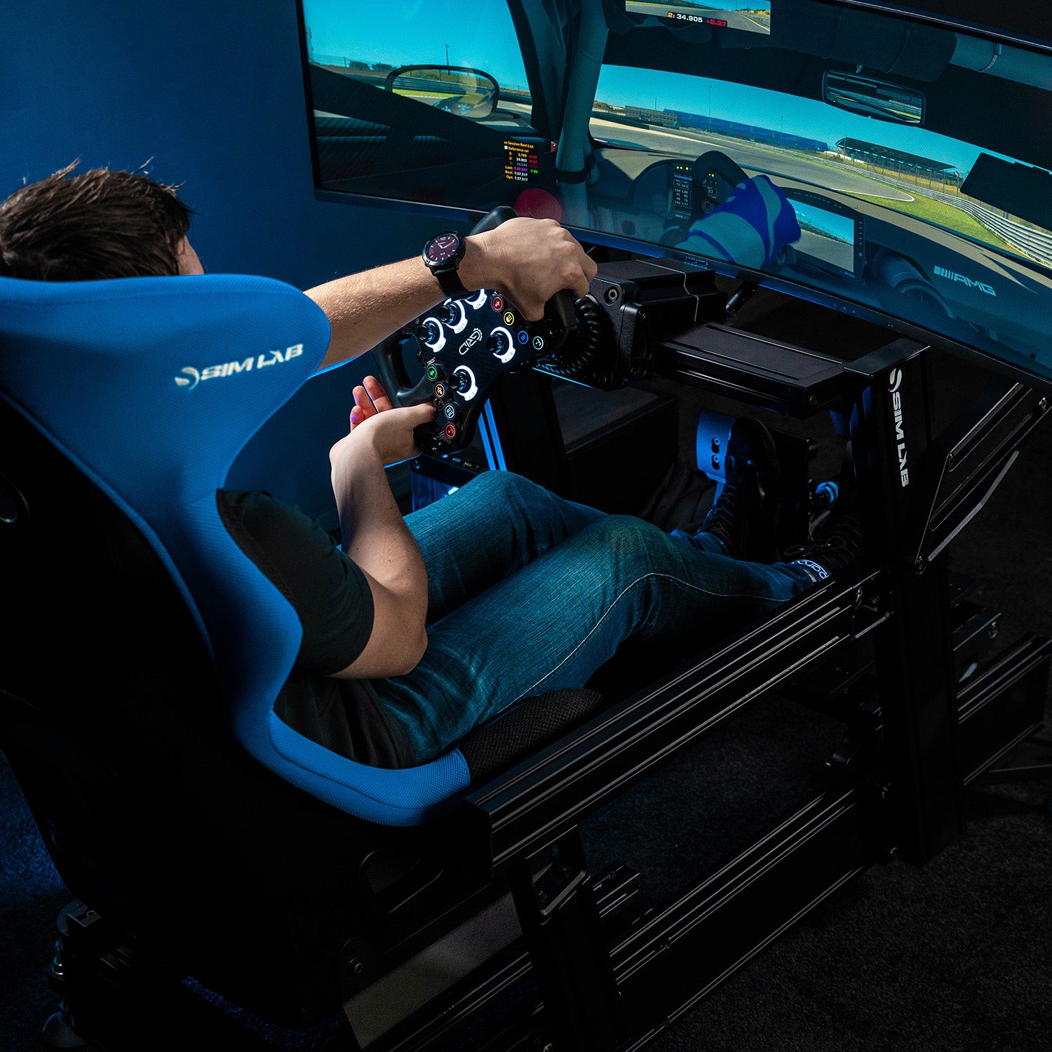 P1X PRO sim racing cockpit with the mounted peripherals 